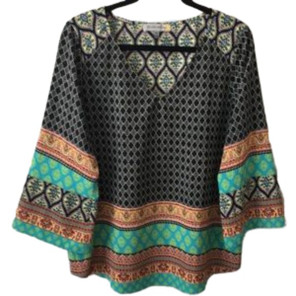 FIGUEROA & FLOWER BOHO  Top Southwestern Aztec - Picture 3 of 7